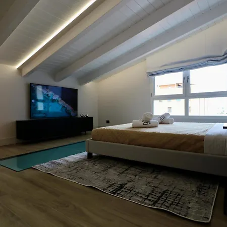 Garibaldi 4 Penthouse 1br With Terrace & View, Old Town Olbia
