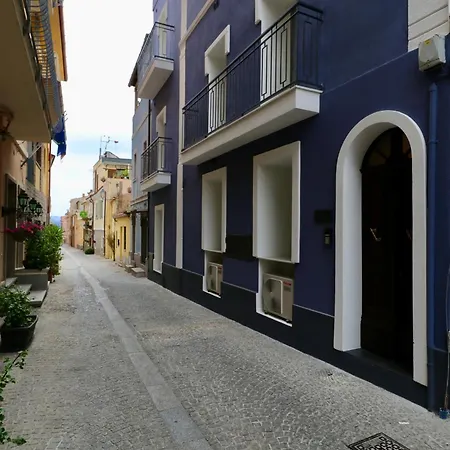 Apartament Garibaldi 4 Penthouse 1br With Terrace & View, Old Town Olbia
