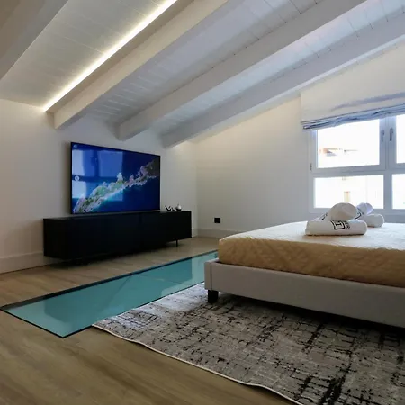Garibaldi 4 Penthouse 1br With Terrace & View, Old Town *