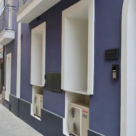Garibaldi 4 Penthouse 1br With Terrace & View, Old Town