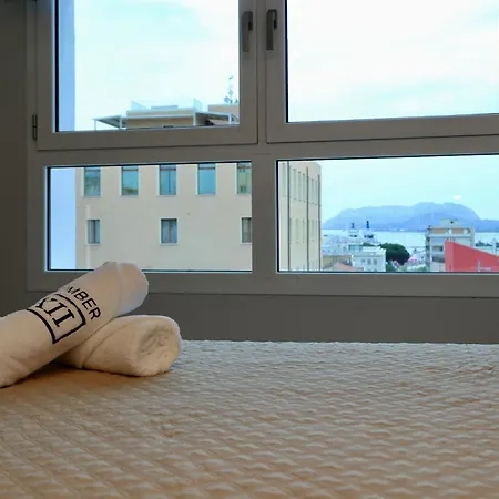 Luxurious Garibaldi Penthouse - Terrace - Great View - Full Renovation - Historical Centre - Amazing