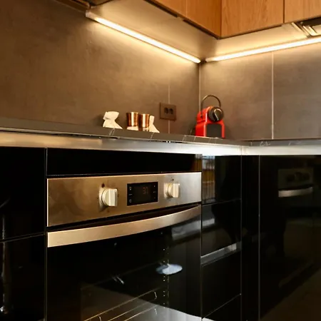 Garibaldi 4 Penthouse 1br With Terrace & View, Old Town Apartament *