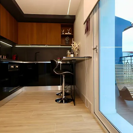 Garibaldi 4 Penthouse 1br With Terrace & View, Old Town Olbia