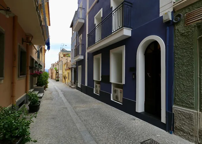Apartament Luxurious Garibaldi Penthouse - Big Terrace - Great View - Renovated - Historical Centre Olbia