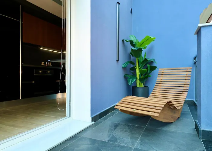 Apartament Luxurious Garibaldi Penthouse - Big Terrace - Great View - Renovated - Historical Centre Olbia