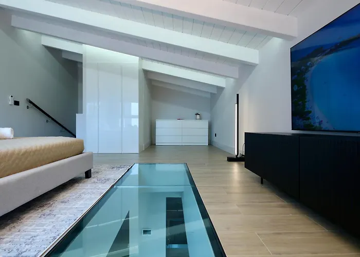 Apartament Luxurious Garibaldi Penthouse - Big Terrace - Great View - Renovated - Historical Centre Olbia